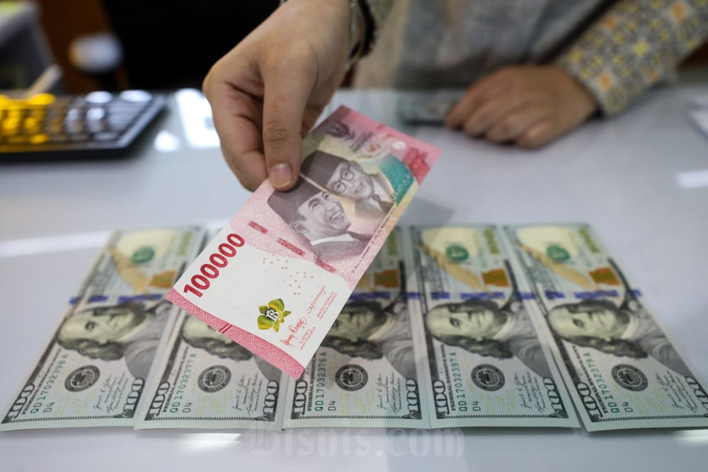Kurs Rupiah Hari Ini 22 Oktober 2025: Menguat Tipis, Namun Masih Bertahan di Level Sangat Lemah